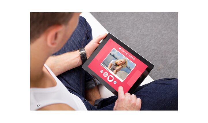 Safe Online Dating: Tips For Meeting Strangers Safely